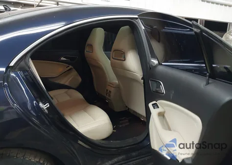 2018 Mercedes-Benz Cla 250 из США, поврежденный, VIN WDDSJ4EB2JN614128